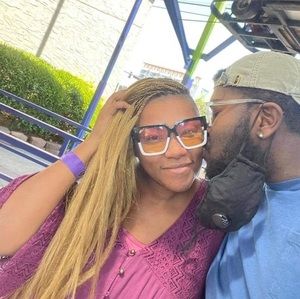 Meet your Posher, Myia